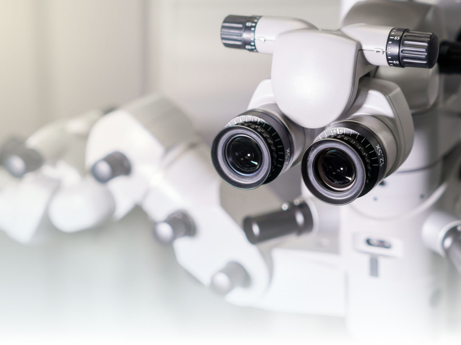 マイクロスコープの外観写真